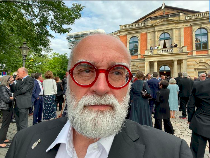 WSNSW President Esteban Insausti [433] before the performance of 'Der fliegende Holländer' at Bayreuth.